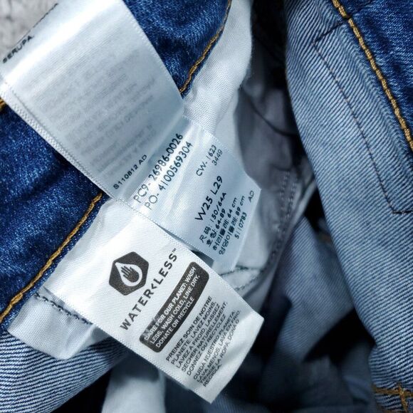 Levi's High Waisted Mom Jeans Tapered Stretch Size 25 x 29 Medium Wash Blue - Picture 7 of 12